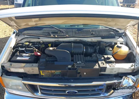 2005 Ford E-350 Super Duty Chateau/Xl/Xlt z USA, uszkodzony, nr VIN 1FBNE31L35HB07915